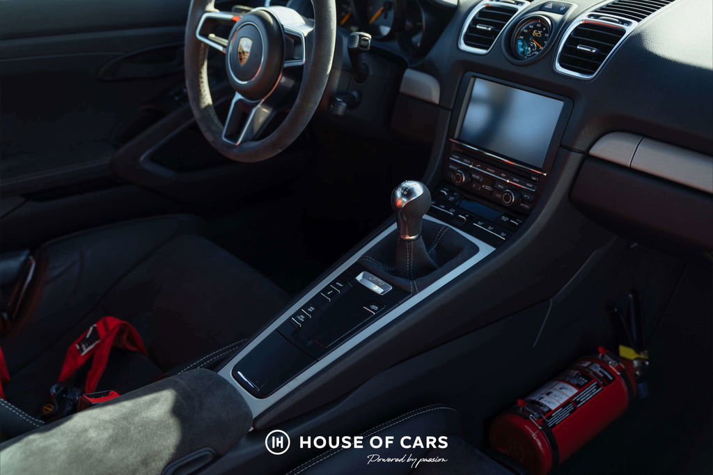 Porsche 981 Cayman GT4