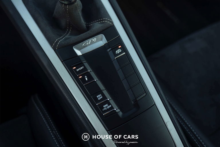 Porsche 981 Cayman GT4