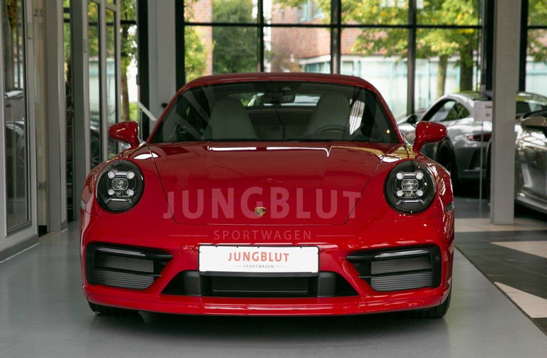 Porsche 992 Carrera 4S