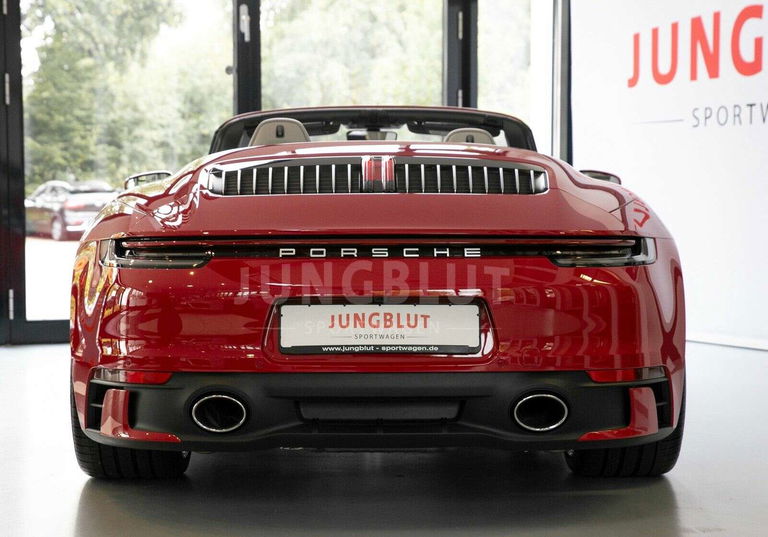 Porsche 992 Carrera 4S