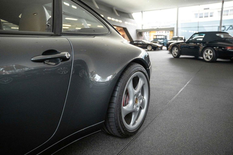 Porsche 993 Carrera