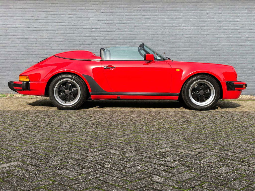Porsche 911 Carrera 3.2 Speedster