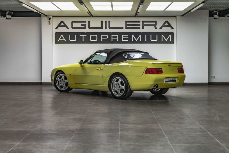 Porsche 968