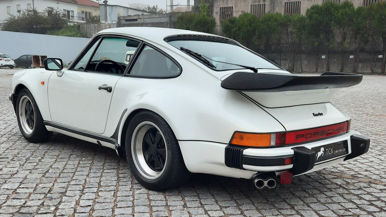 Porsche 911 Turbo 3.3