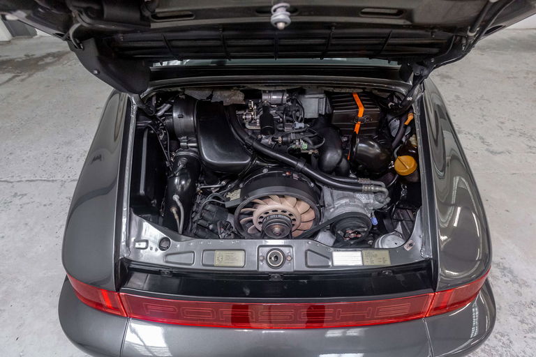 Porsche 964 Carrera 4