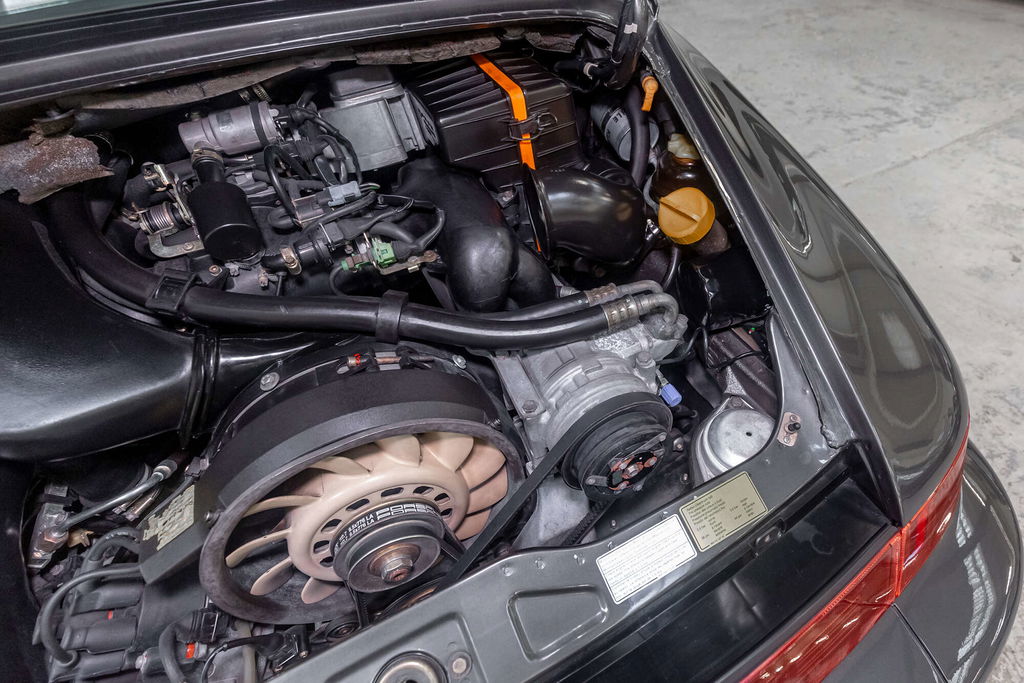 Porsche 964 Carrera 4