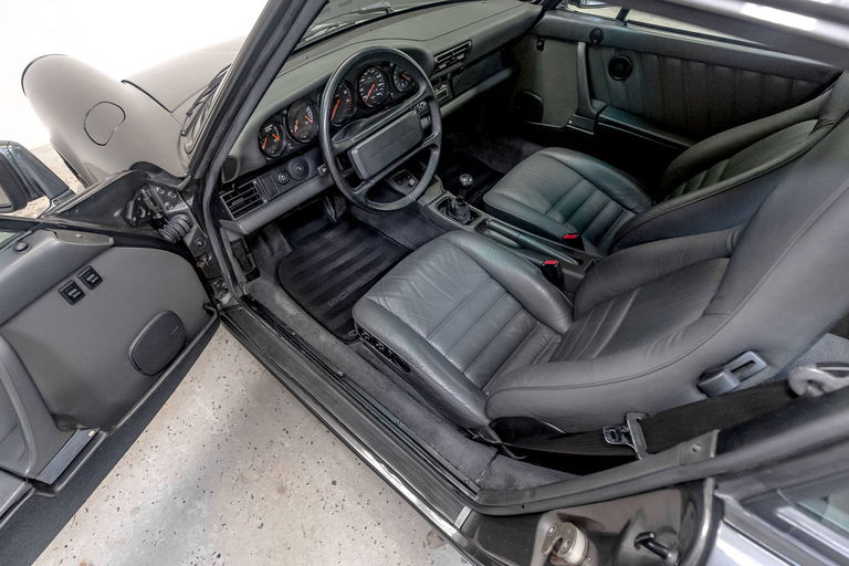 Porsche 964 Carrera 4