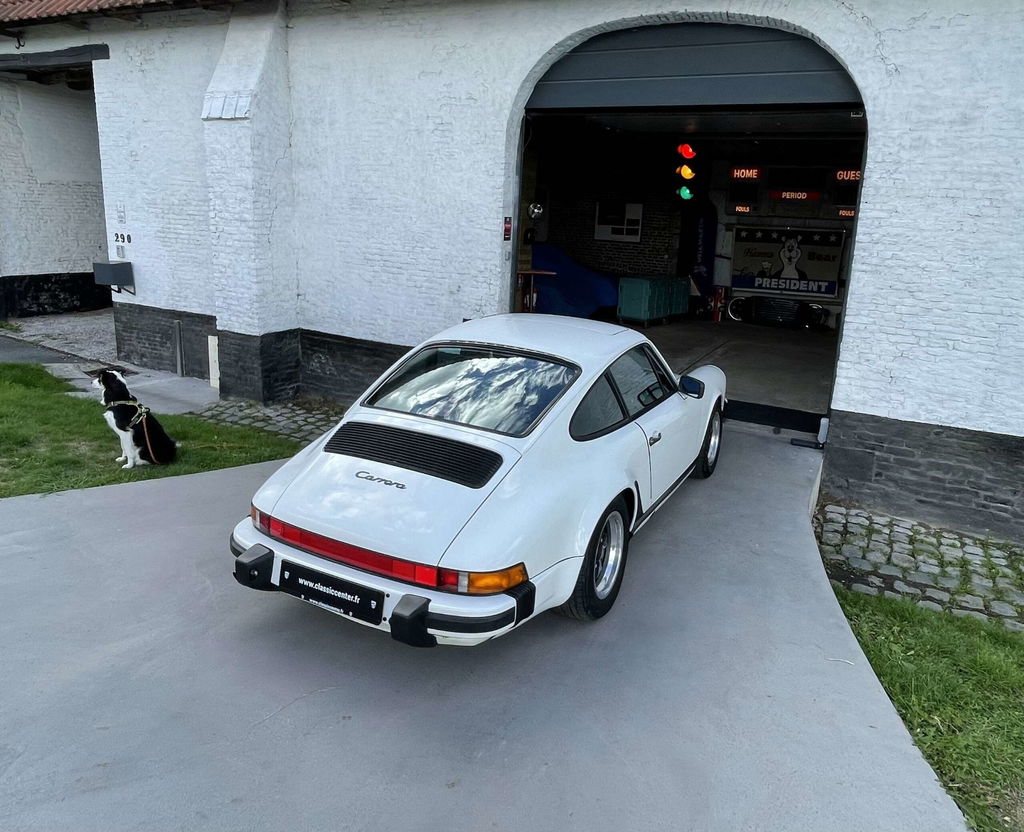 Porsche 911 Carrera 3.2