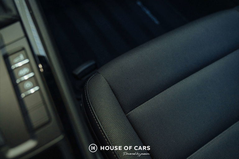 Porsche 718 Cayman T