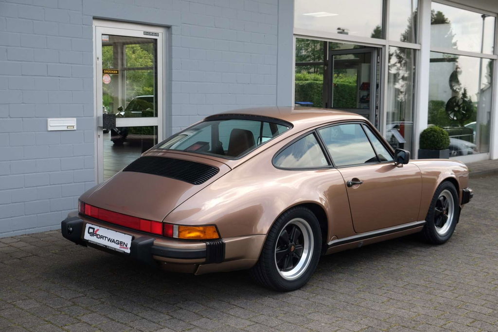 Porsche 911 Carrera 3.2 (US)