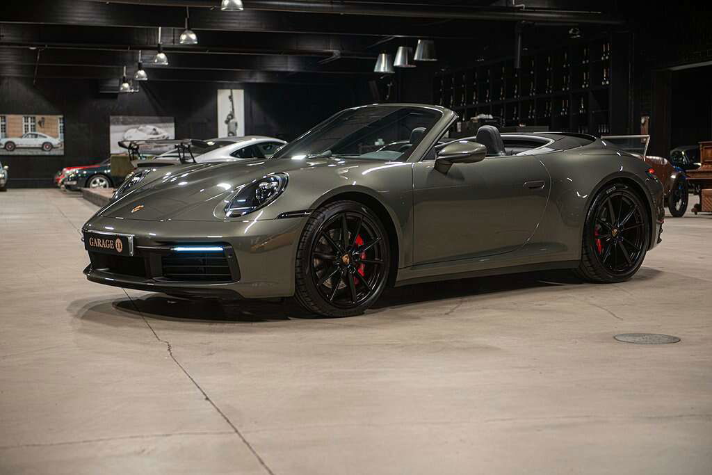 Porsche 992 Carrera 4S