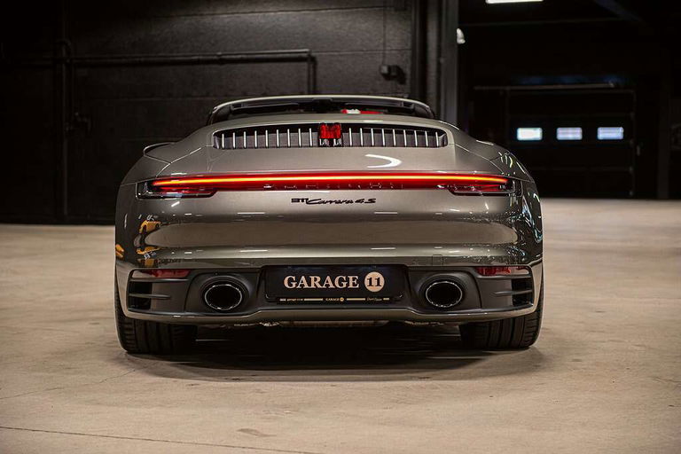 Porsche 992 Carrera 4S