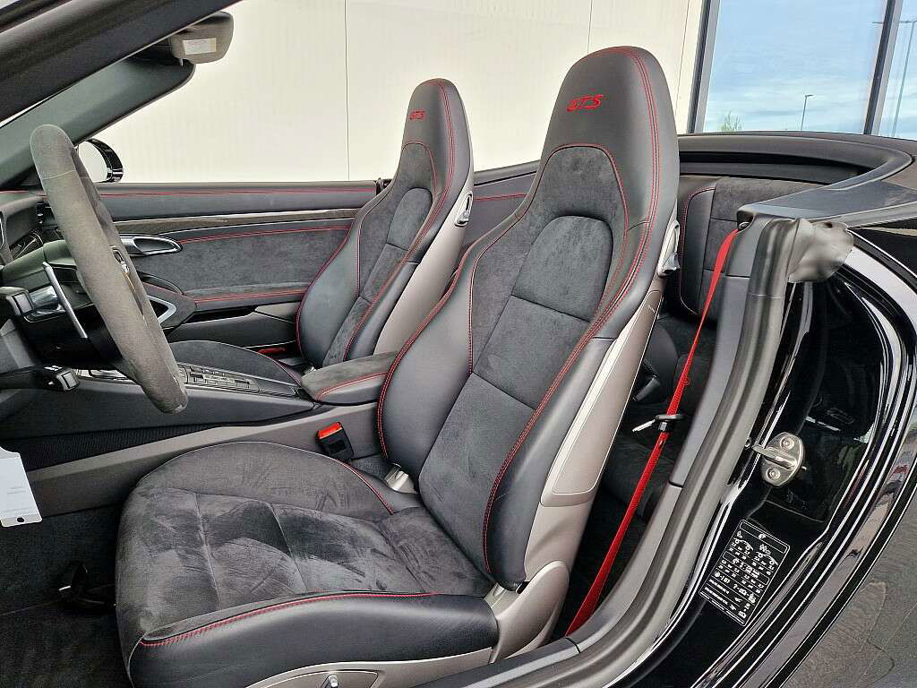 Porsche 991.2 Carrera GTS