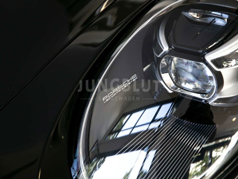 Porsche 992 Carrera