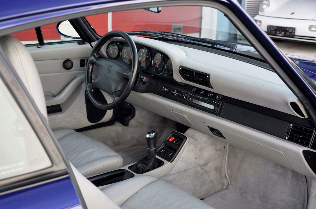 Porsche 993 Carrera 4S