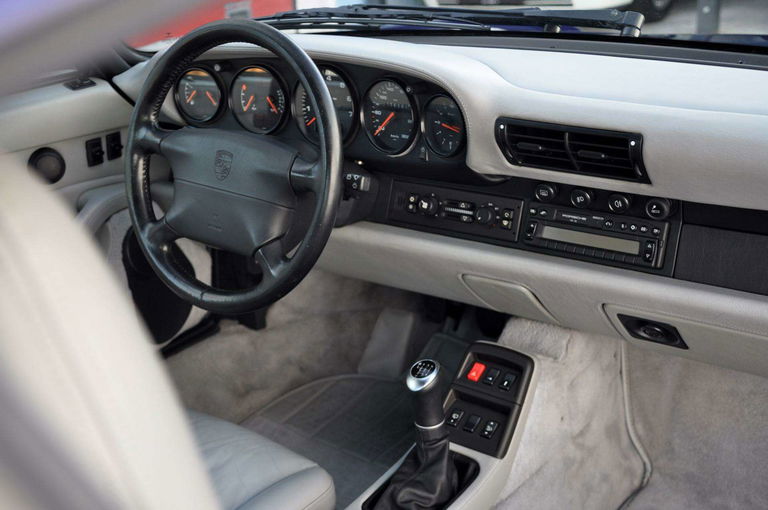 Porsche 993 Carrera 4S