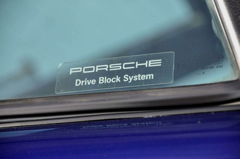 Porsche 993 Carrera 4S