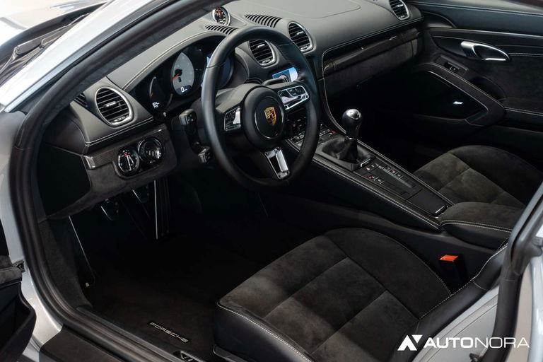 Porsche 718 Cayman GTS 4.0