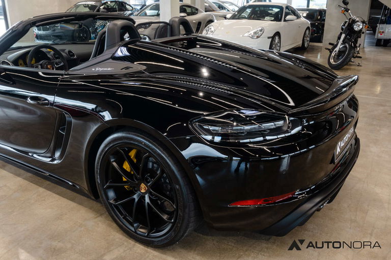Porsche 718 Spyder