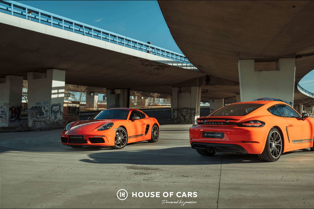 Porsche 718 Cayman T