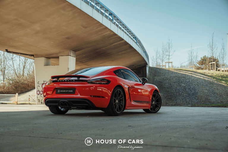 Porsche 718 Cayman T