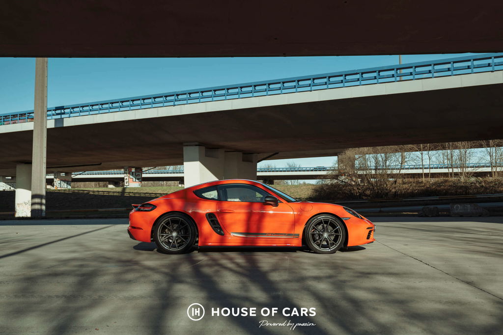 Porsche 718 Cayman T