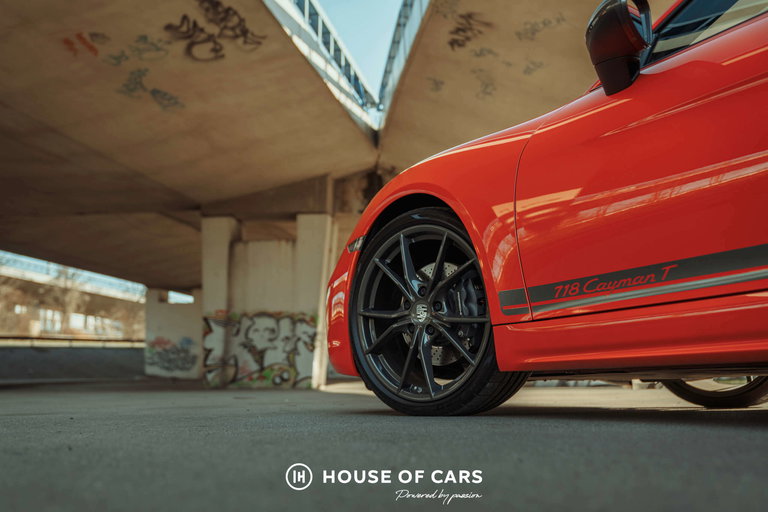 Porsche 718 Cayman T