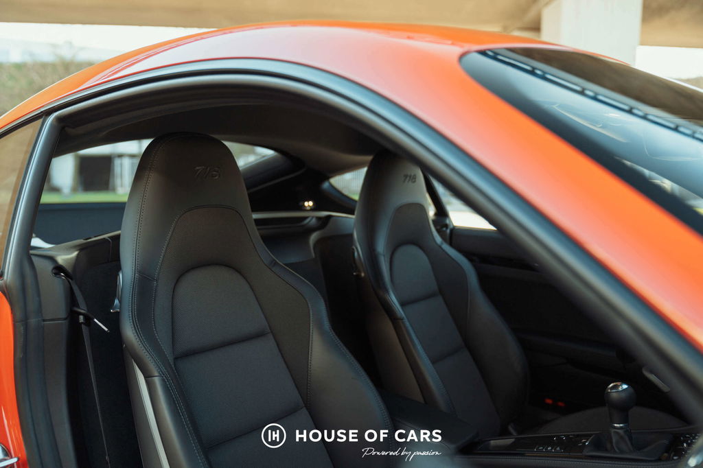 Porsche 718 Cayman T