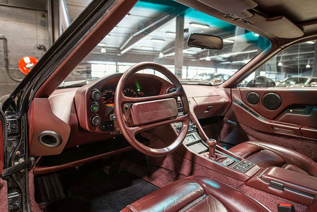 Porsche 928 GT