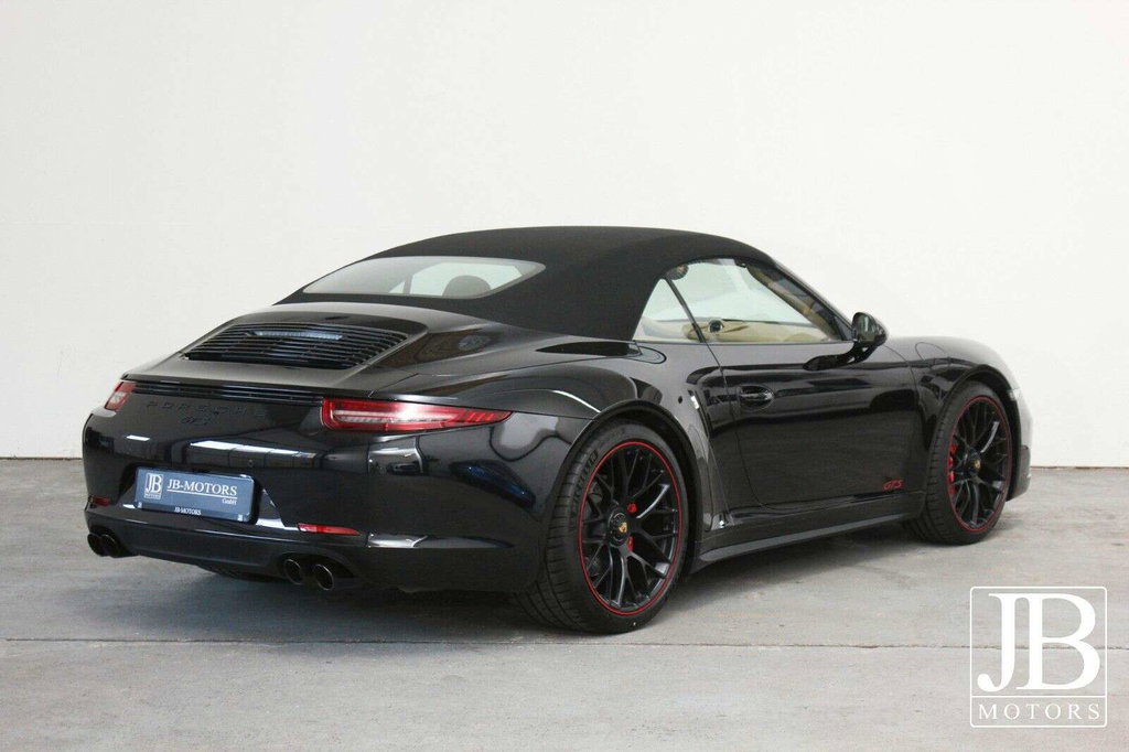 Porsche 991 Carrera GTS