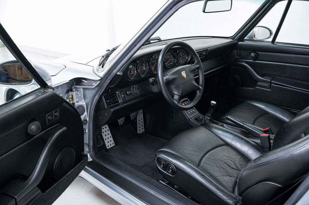 Porsche 993 Carrera 4