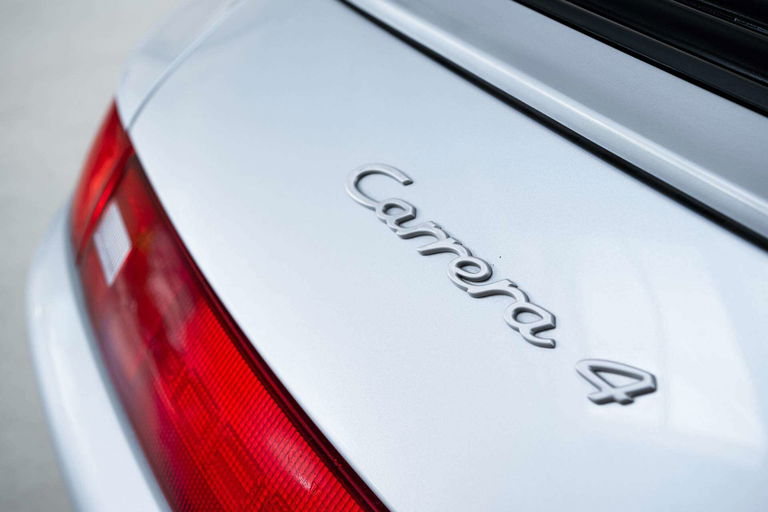 Porsche 993 Carrera 4