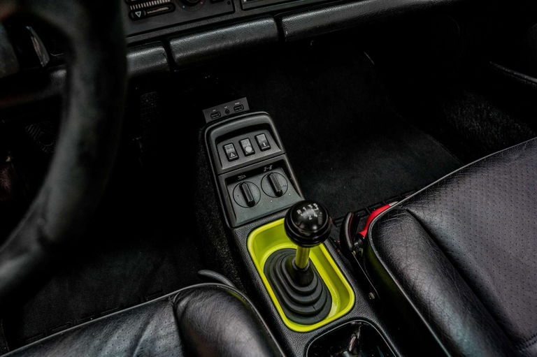 Porsche 964 Carrera 4