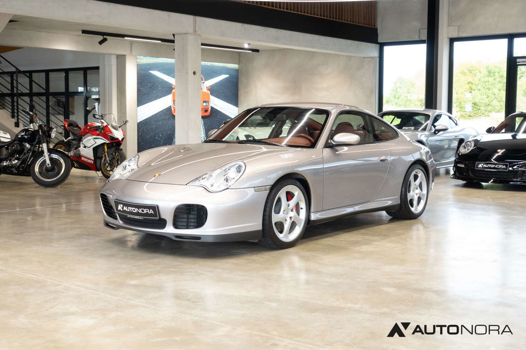 Porsche 996 Carrera 4S