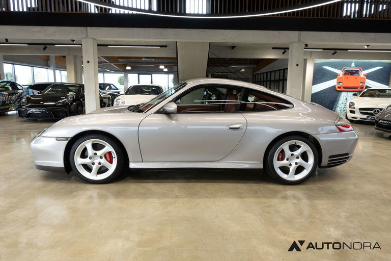 Porsche 996 Carrera 4S