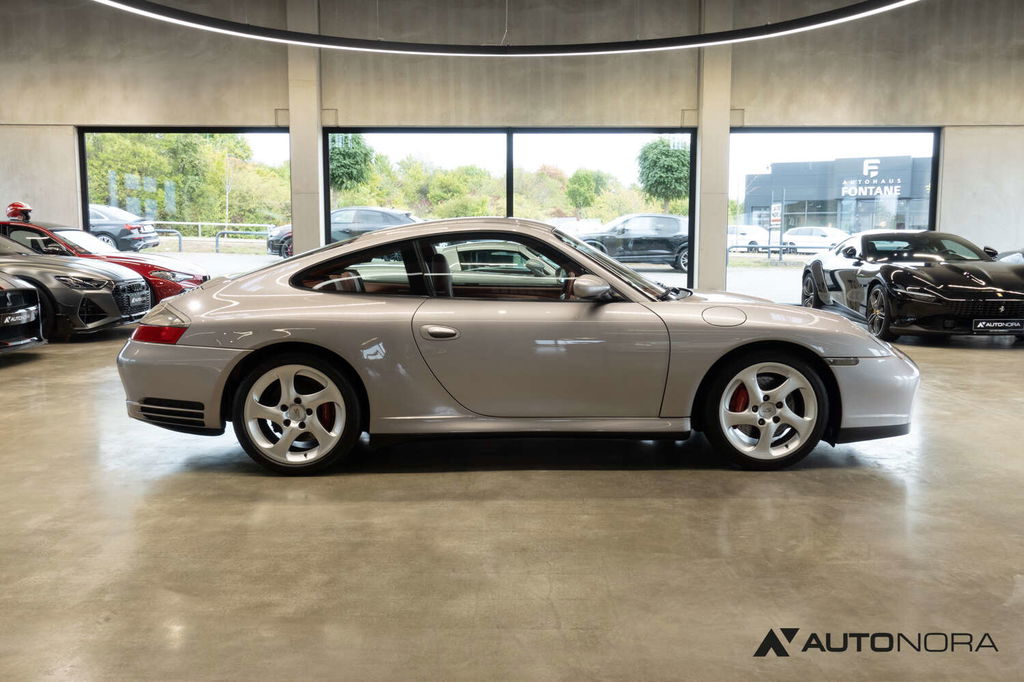 Porsche 996 Carrera 4S