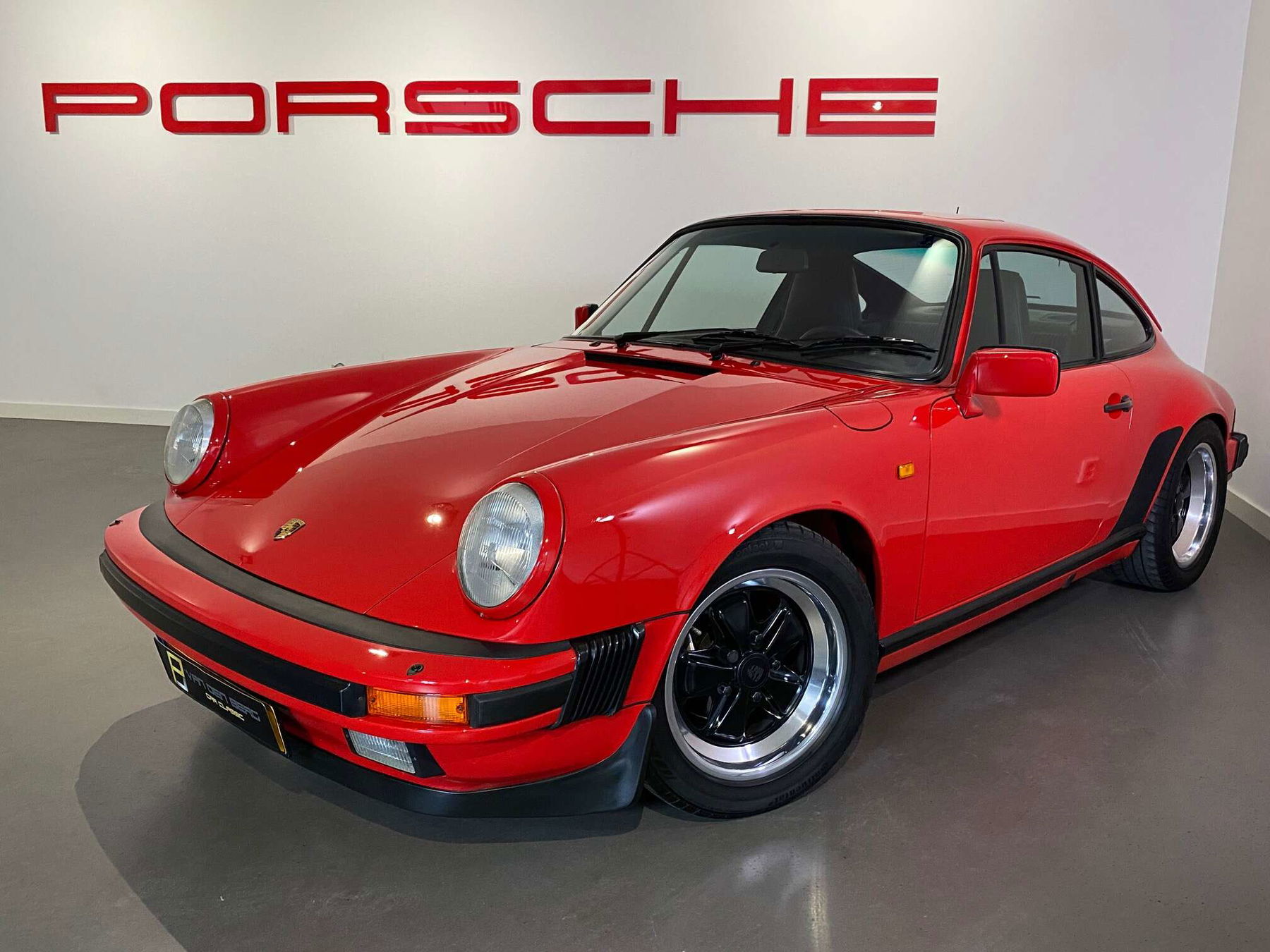 Porsche 911 Carrera 3.2