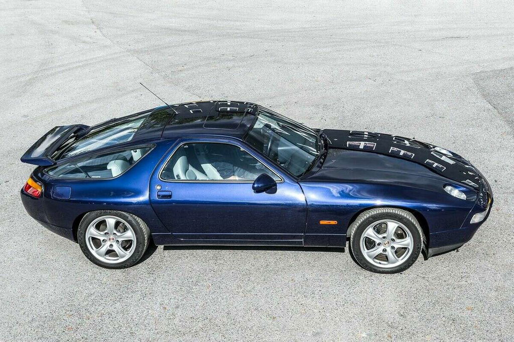 Porsche 928 GTS