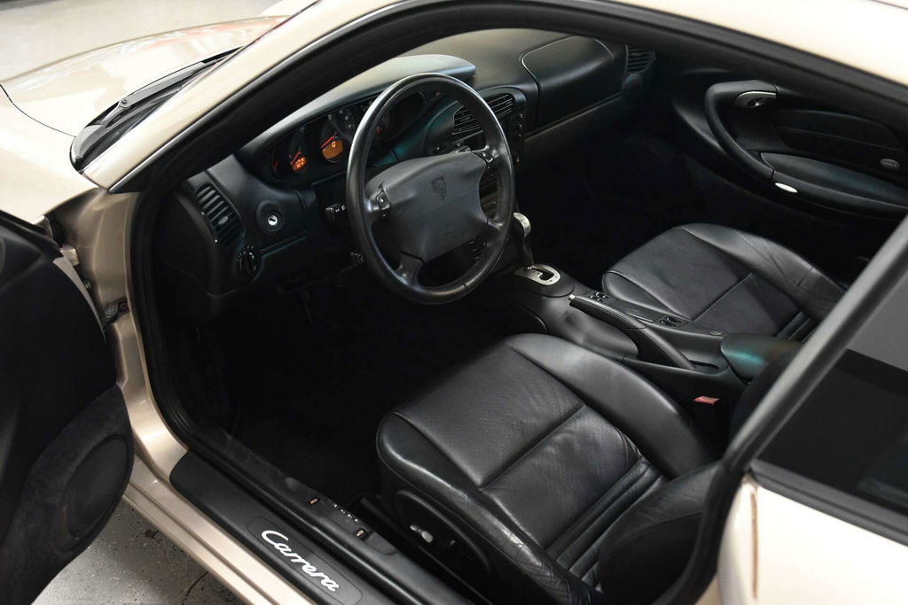 Porsche 996 Carrera