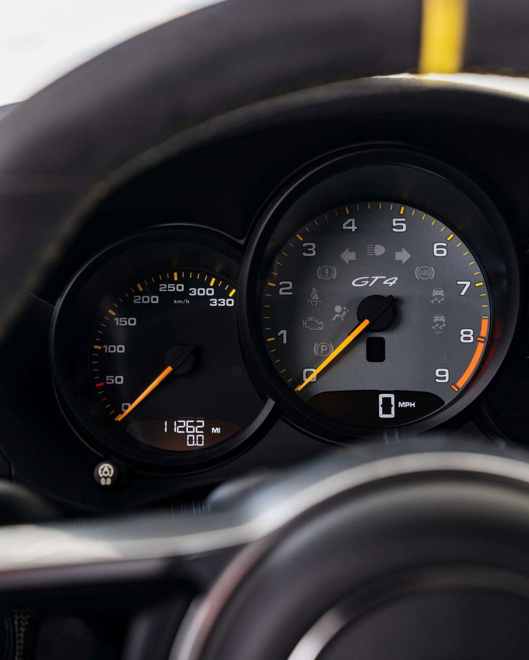 Porsche 981 Cayman GT4