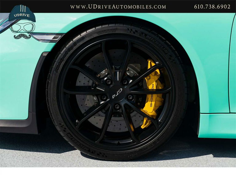 Porsche 981 Cayman GT4