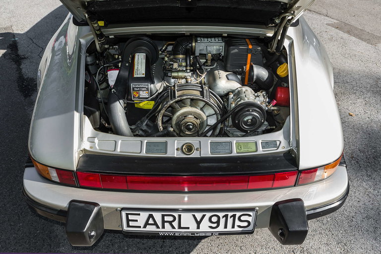 Porsche 911 Carrera 3.2