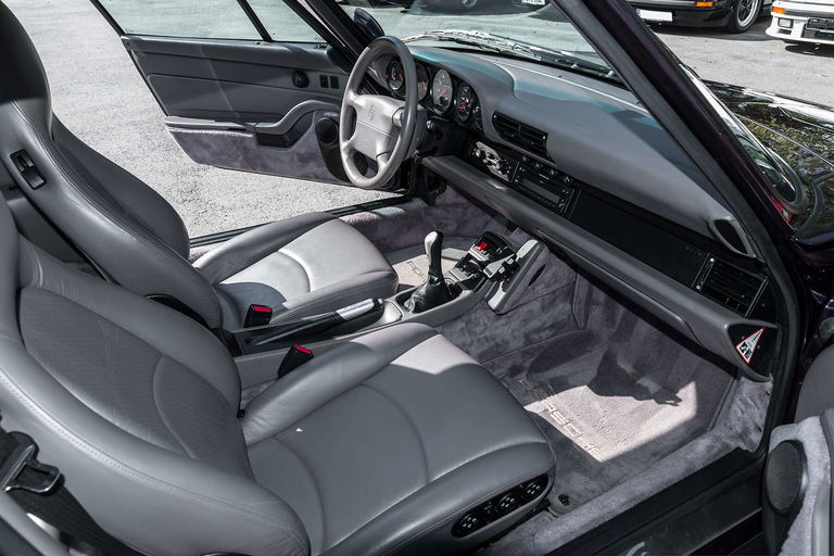 Porsche 993 Carrera 4S