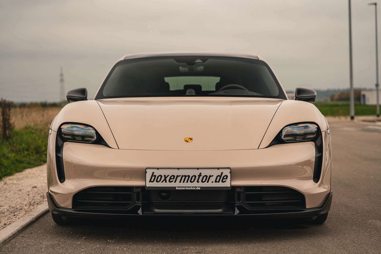 Porsche Taycan Turbo Cross Turismo