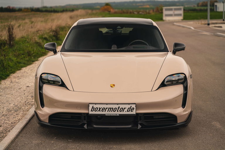 Porsche Taycan Turbo Cross Turismo