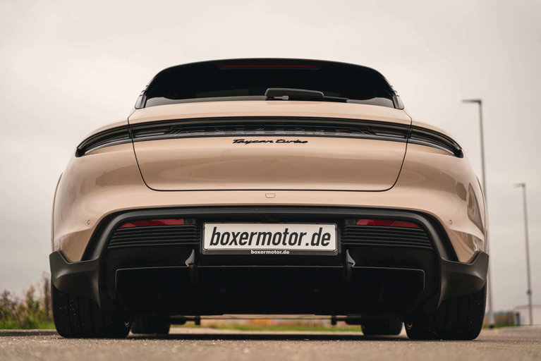 Porsche Taycan Turbo Cross Turismo