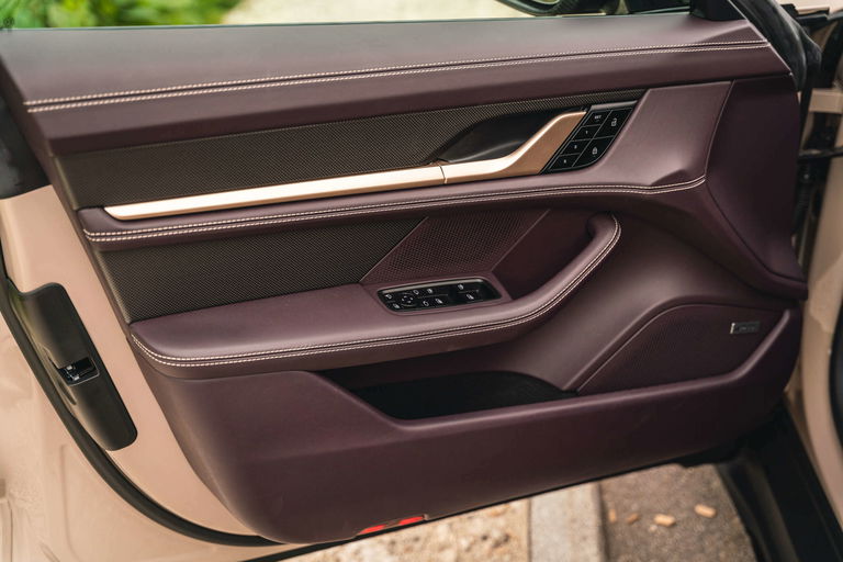 Porsche Taycan Turbo Cross Turismo