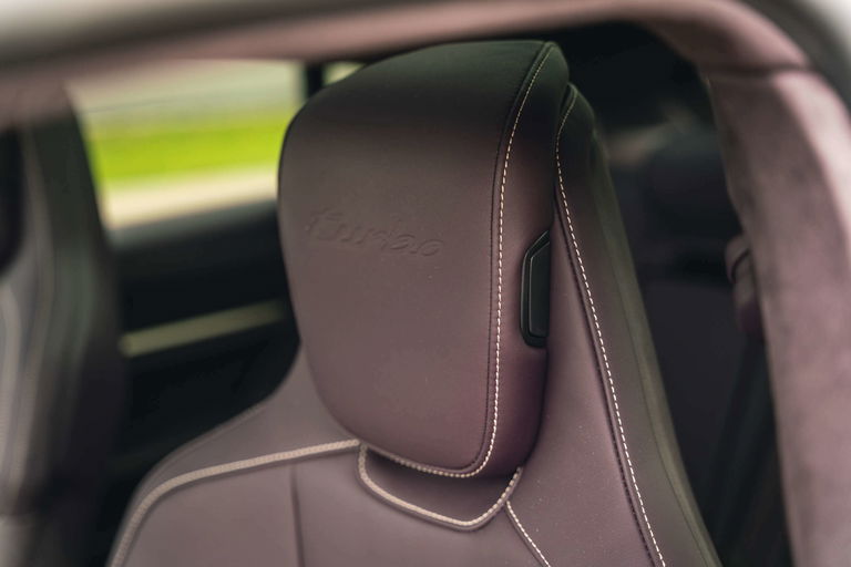 Porsche Taycan Turbo Cross Turismo