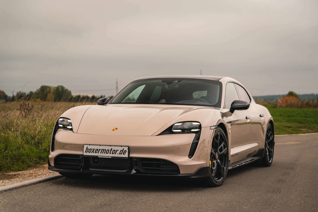 Porsche Taycan Turbo Cross Turismo
