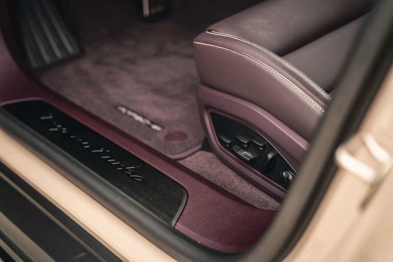 Porsche Taycan Turbo Cross Turismo